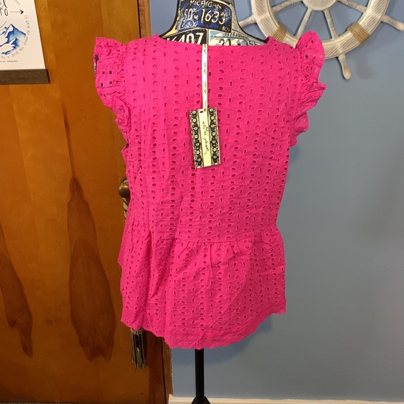 Ultra Pink Top Medium NWT - Picture 4 of 6